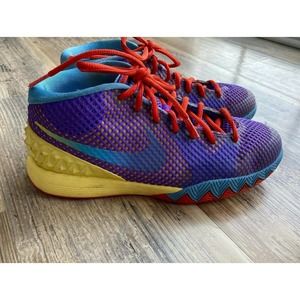 Nike Kyrie 1 Gs Saturday, Size 6Y